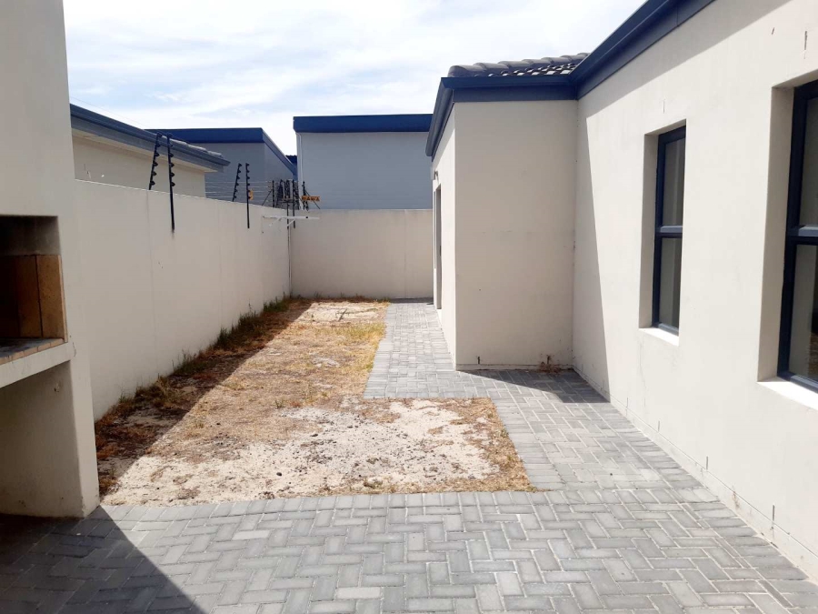 3 Bedroom Property for Sale in Parklands Western Cape